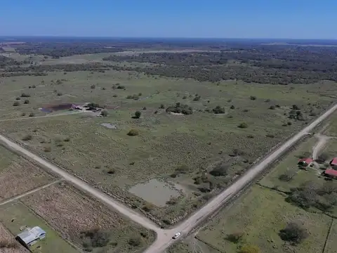 Terreno en Venta 100  mts Frente