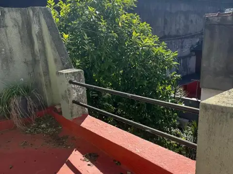 Depto Tipo Casa 5 ambientes con 1 baño