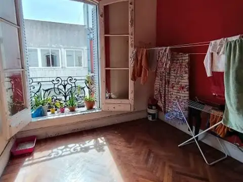 Tte. Gral. Juan Domingo Perón 1228 , Piso 2