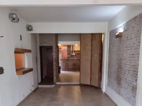 Depto Tipo Casa en Venta en Parque Chacabuco, USD 138.000