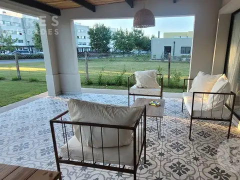 Casa en Alquiler 2 años