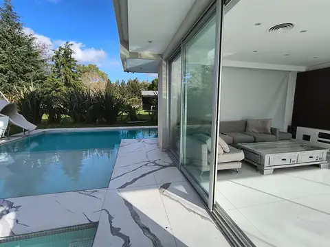 Casa en Alquiler en Terralagos, USD 5.000