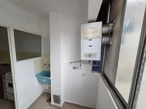 Departamento 6 ambientes con 1 baño