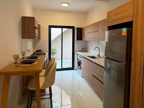 Depto Tipo Casa 4 ambientes con 3 baños