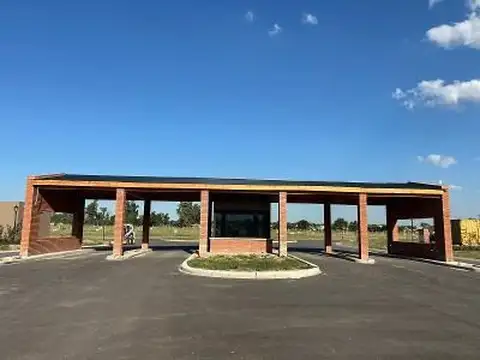 Casa Chalet  en Venta en San Pablo Chico, Pilar, G.B.A. Zona Norte