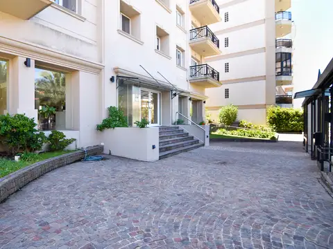 Semipiso  3 amb. con balcón al frente y cochera-Dumbledore Varese