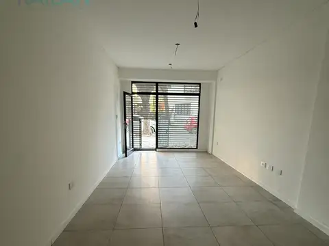 Local en Alquiler en Echesortu, $ 600.000