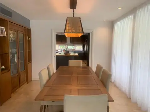 Casa en Alquiler de 5 dormitorios
