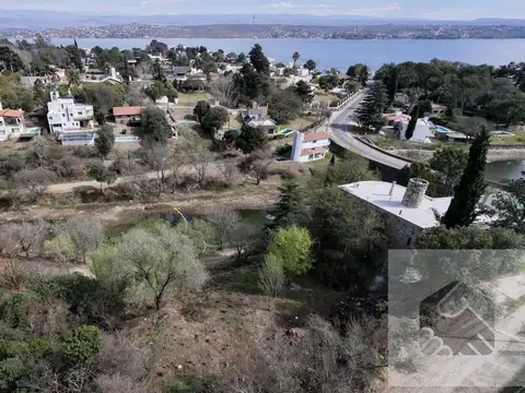 Terreno en Venta de 916,0 m2