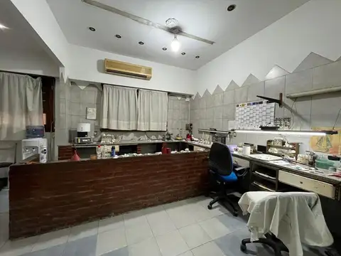 DEL TRABAJO A LA CASA Y DE LA CASA  AL TRABAJO...