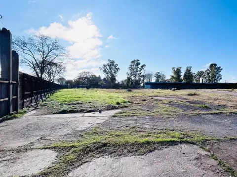 Av. Presidente Perón 6817