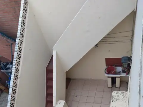 Depto Tipo Casa en Venta 40 años