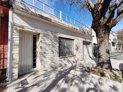 Casa 4 ambientes.Cocina.Garage.Terraza.Apto crédito