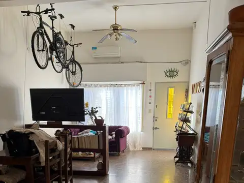 ALQUILER DE PH 3 AMBIENTES AL FRENTE, ENTRADA INDEPENDIENTE