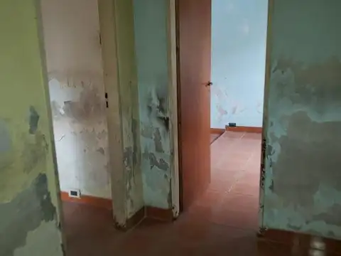 Depto Tipo Casa en Venta en Ramos Mejia, USD 90.000