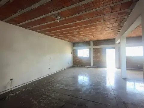 SE VENDE CASA A TERMINAR de 90 M2 EN ZONA ALTA