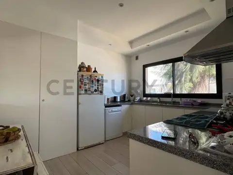 Casa en Alquiler 1 año