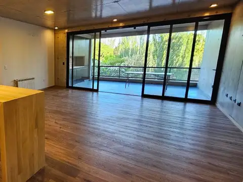 Departamento 5 ambientes con 2 baños