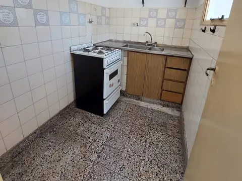 PELLEGRINI 1900, Piso 3
