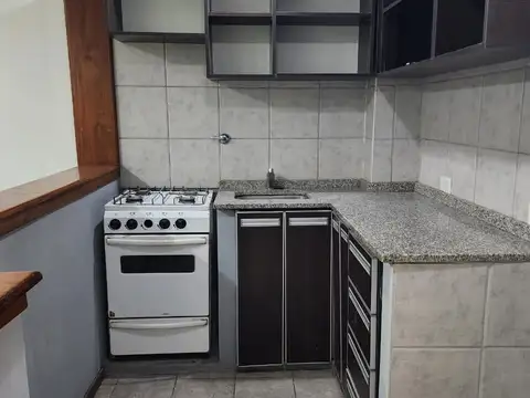 Casa en Alquiler en Valentin Alsina, $ 820.000