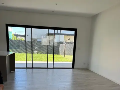 Casa en Venta en Springpark, USD 199.000