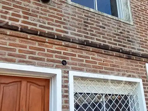 Depto Tipo Casa en Venta en Campana, USD 95.000