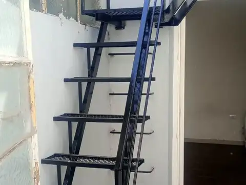 Depto Tipo Casa 2 ambientes con 1 baño