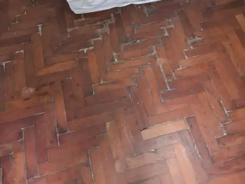 Depto Tipo Casa en Venta 70 años
