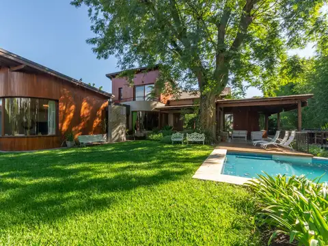 Casa en venta y alquiler en barrio Los Miradores I San Isidro