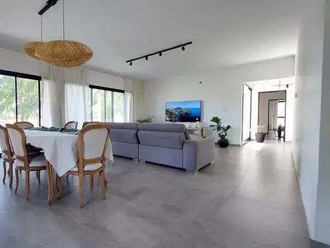 Casa en Venta en La Victoria Polo Country Club, USD 260.000