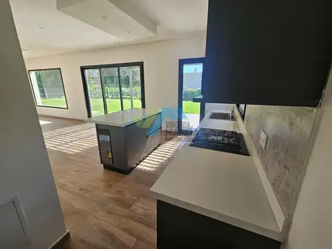 Casa en Venta en Santo Tomas, USD 245.000