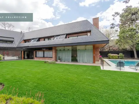 Distinguida casa en venta ubicada en el exclusivo sector de Av. Libertador al Río, Acassuso.