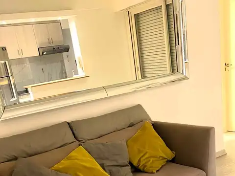Avenida Acoyte 1400, Piso 1