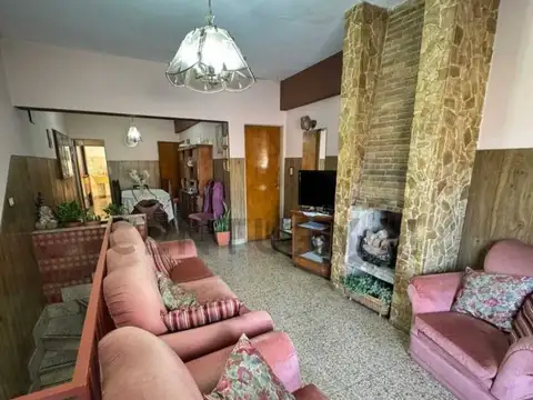 VENTA DE GALPON + OFICINAS EN PLANTA ALTA 508M2 TOTALES