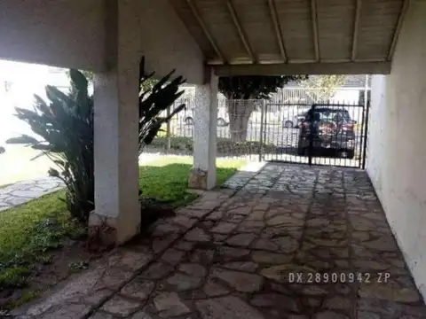 Excelente Ubicación Chalet ideal uso comercial Lote 344m2