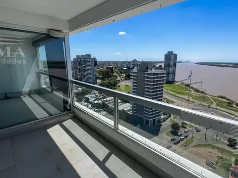 Departamento 8 ambientes con 2 baños