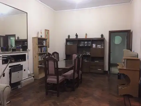 Casa 6 ambientes con 3 baños