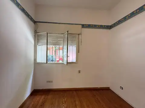 GRAN PH DE 3 AMB, TODO EXTERNO, MUY LUMINOSO, CON PATIO, LAVADERO Y ESCRITORIO. SIN EXPENSAS!