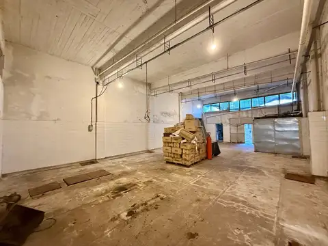 Galpon en Alquiler en Villa Martelli, USD 2.600