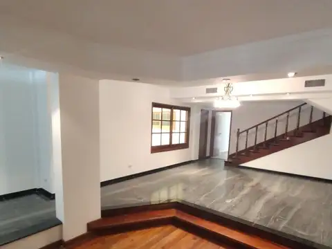 Casa en Alquiler de 5 dormitorios