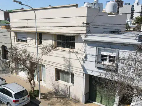 VENTA CASA 4 DORMITORIOS - CENTRO TANDIL