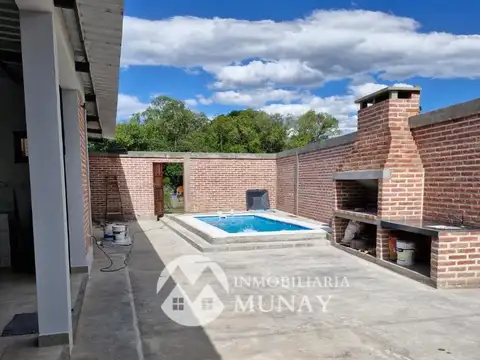 Casa en Venta con 2 cocheras