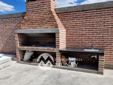 Casa 2 ambientes con 2 baños