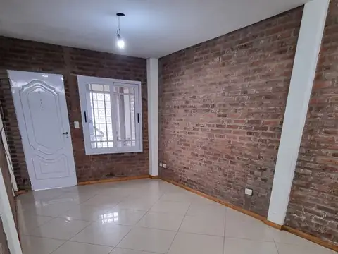 Departamento en Alquiler en Merlo Sur, $ 450.000