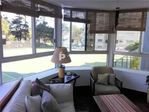 Departamento en Venta de 5 ambientes