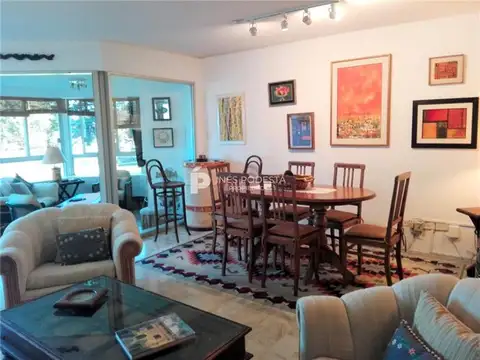 Departamento en Venta de 4 dormitorios