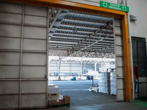 Juan Pablo II – Nave logística AAA , Piso 0