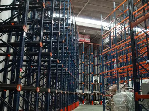 Juan Pablo II 1810 bis , Piso 0