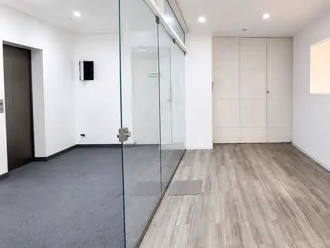 Oficina Monoambiente con 2 baños