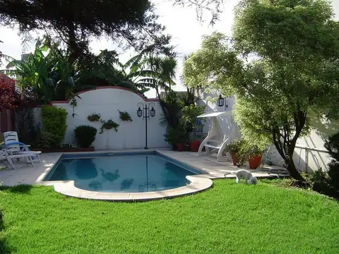 Casa en Alquiler en Villa Sarmiento, USD 1.500